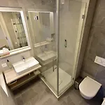 Hotel Rousseau