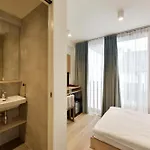 Rousseau Hotel